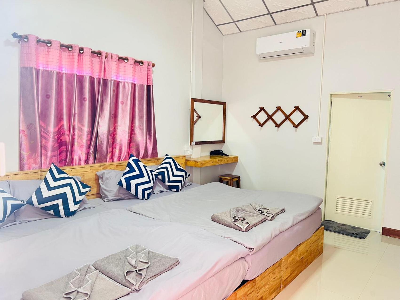 Lungwang Guest House Ban Rak Thai Eksteriør billede