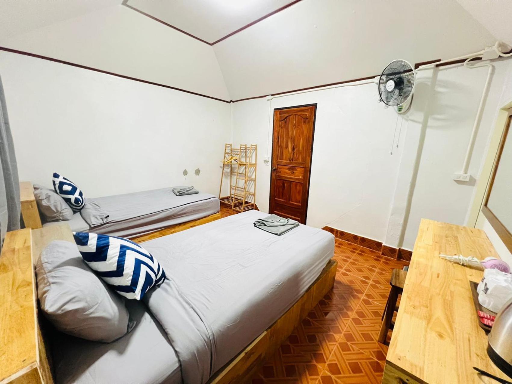 Lungwang Guest House Ban Rak Thai Eksteriør billede